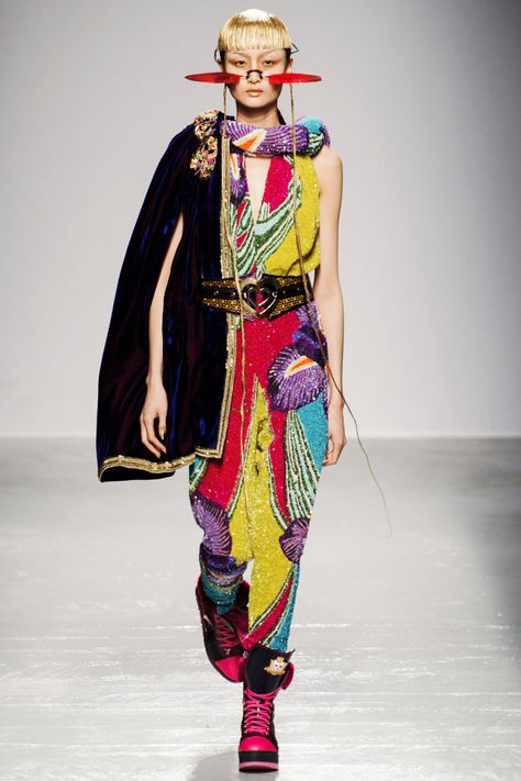 Art Of Beat Fashion, Art Of Beat, Exotic Dramatic, Estilo Harajuku, Manish Arora, Exotic Fashion, Creative Personality, Fantasy Fashion, Harajuku Fashion