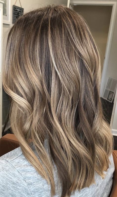 Brunette Hair With Highlights, Brown Hair With Blonde Highlights, Dirty Blonde Hair, Brown Hair Balayage, Dark Blonde Hair, Blonde Hair Inspiration, Brown Blonde Hair, Brown Hair With Highlights, Long Wavy Hair