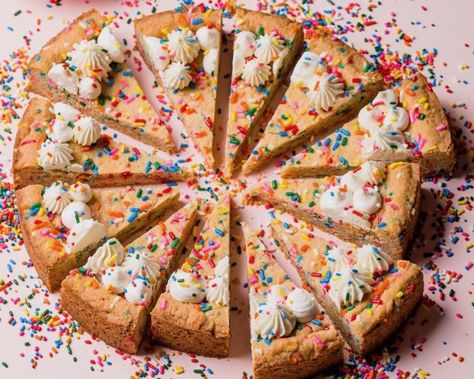 Funfetti473WD4x5 Giant Sugar Cookie, Cookie Ingredients, Cake Mug, Chocolate Chip Cookie Cake, Cookie Cakes, Giant Cookie, Go Big Or Go Home, Buttercream Recipe, Springform Pan