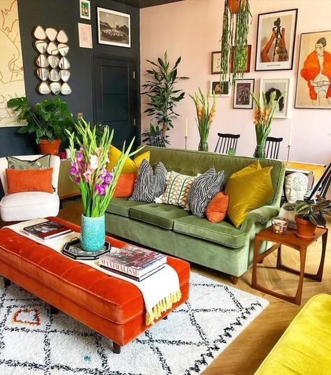 Colourful Living Room, Eclectic Living Room, Style Deco, Living Room Decor Apartment, Apartment Inspiration, Living Room Inspo, Eclectic Home, Colorful Furniture, Dream House Decor