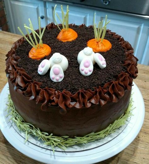 Easter Cake Easy Decorating Ideas, Cake Easter Ideas, Fun Easter Cakes Ideas, Funny Easter Cake Ideas, Small Easter Cake Ideas, Easter Cake Chocolate, Simple Easter Cake Ideas, Easter Chocolate Cake Decorations, Easter Dessert Cake