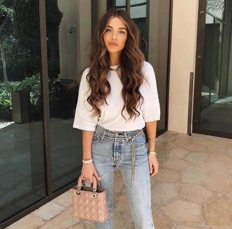 Denim Jeans Outfits | 50 Trendy Outfits to Wear with Denim Negin Mirsalehi, Brown Blonde Hair, Outfit Jeans, Outfit Trends, Brown To Blonde, 가을 패션, 여자 패션, Mode Inspiration, Ladies Dress Design