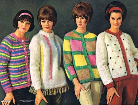 fabulous mid mod sweaters Missing Grandma, Veronica Hamel, 1960s Clothes, Retro Sweaters, 60s Vintage Fashion, Groovy Fashion, Knitwear Inspiration, Vintage Knitwear, Fashion 1960s