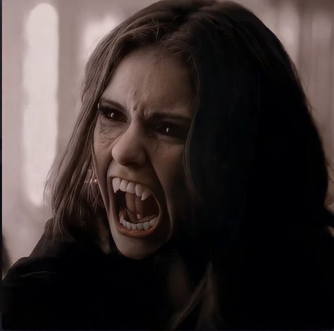 Kathrine Pierce Vampire Face, Katherine Vampire Face, Kathrine Pierce Icon, Kathrine Pierce Make Up, Katherine Pierce Vampire Face, Kathrine Perice, Katrina Petrova, Catherine Pierce, Tvd Elena