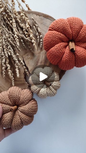 How To Knit A Pumpkin, Yarn Pumpkins, Knitted Pumpkins, Yarn And Needles, Halloween Videos, Knitting 101, Pumpkin Crochet, Sweater Pumpkins, How To Make Pumpkin