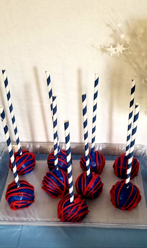 Blue and red cake pops Blue And Red Birthday Party Decoration, Red And Blue Decorations Party Ideas, Red And Blue Birthday Theme, Navy And Red Graduation Party, Red And Blue Party Decorations, Blue And Red Graduation Party Ideas, Red And Blue Quinceanera Theme, Red White And Blue Graduation Party, Red And Blue Graduation Party