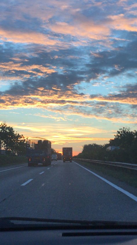 Gorgeous highway scenery from Johor to KL (Malaysia) Malaysia Highway, View Malaysia, Sunset Malaysia, Highway Aesthetic, Malaysia View, Kl Malaysia, Final Year Project, Kuala Lumpur City, Joker Images