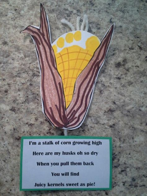 Corn harvest footprint with poem. Corn Footprint Craft, Harvest Crafts For Preschoolers, Fall Harvest Infant Art, Harvest Art For Infants, Harvest Corn Craft, Harvest Crafts For Infants, Harvest Lesson Plans For Toddlers, Corn Footprint Art, November Crafts For Infants