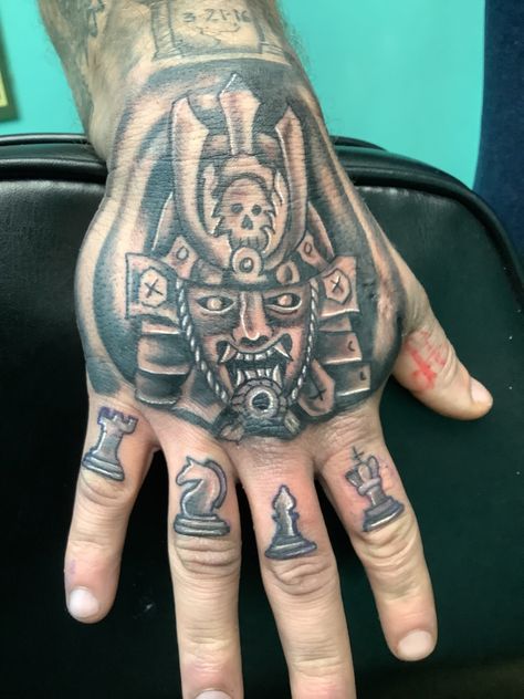 #samuraitattoo#tattoo Tattoo Chess, Chess Tattoo, Samurai Tattoo, Hand Tattoo, Chess, Hand Tattoos, Tattoos