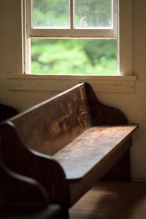 . Old Time Religion, Old Country Churches, Church Pew, Take Me To Church, Cades Cove, Old Churches, Country Church, Church Building, Eye Photography