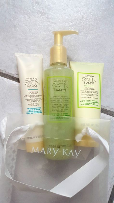 Mary Kay Satin Hands Pampering Kit Mary Kay Canada, Lip Sets, Hand Spa, Mark Kay, Kosmetyki Mary Kay, Mary Kay Facebook, Mary Kay Gifts, Mary Kay Satin Hands, Selling Mary Kay