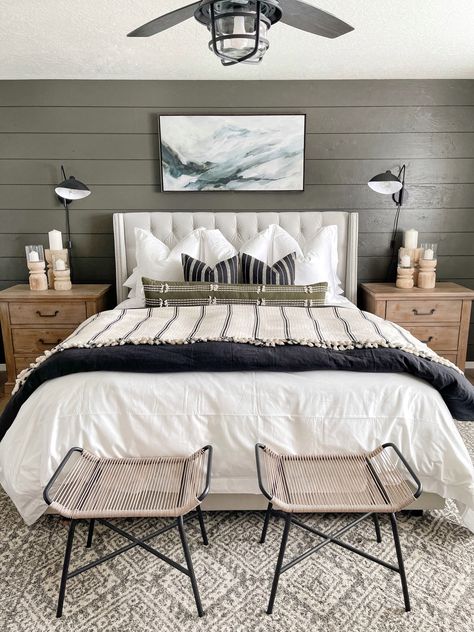 Bring a modern vibe to your bedroom with these ideas! Click the link for product detail!! Shiplap Bedroom, Cozy Farmhouse Bedroom, Farmhouse Bedroom Decor Ideas, Home Office Inspiration, Modern Farmhouse Bedroom, Прикроватные Тумбочки, Accent Wall Bedroom, Farmhouse Bedroom Decor, Farmhouse Bedroom