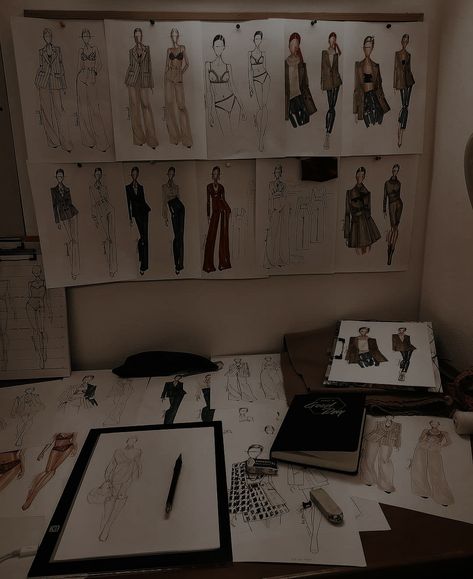 Drawings, Wall, Clothes