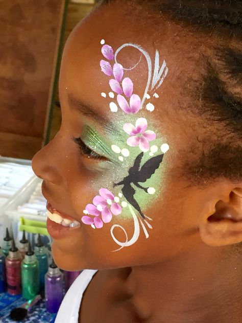 Pretty little fairy Could do with a butterfly silhouette Face Painting Images, Face Painting Flowers, Princess Face Painting, Fairy Face Paint, Fairy Face, Festival Face Paint, Girl Face Painting, Face Painting Tutorials, Face Paint Kit