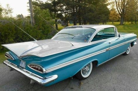 VINTAGE & SUPERCAR Chevrolet Impala 1959, 1959 Chevy Impala, Classic Car Garage, Chevy Classic, Car Chevrolet, Lowrider Cars, American Classic Cars, Chevy Bel Air, Chevrolet Chevelle