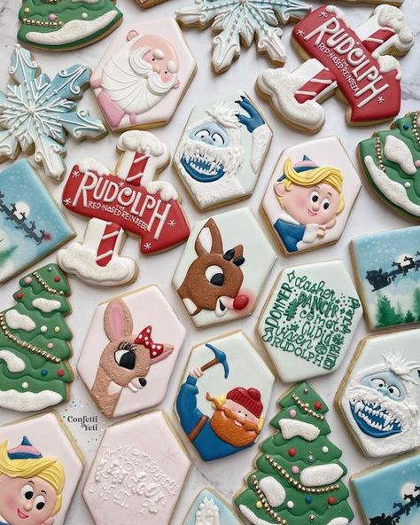 Elf On The Shelf Cookies Decorated, Elf On The Shelf Cookies, Friends Cookies, The Movie Elf, Rudolph Cookies, Christmas Gala, Winter Cookies, Holiday Sugar Cookies, Reindeer Cookies