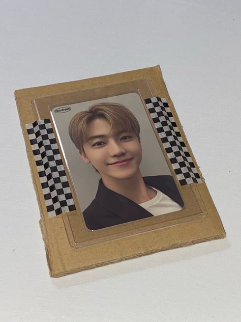 Photocard Aesthetic Photography, Nct Photocard Aesthetic, Photocard Collection Aesthetic, Nct Photocard, Photocard Aesthetic, Archive Aesthetic, Photocard Collection, Inspiration Deco, Kpop Photocards