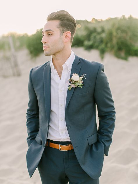 blue grey groom suits - https://ruffledblog.com/september-sunsets-wedding-inspiration-with-a-vw-bus Groom Attire Summer, Groom Attire Casual, Groom Attire Rustic, Groom Attire Vintage, Summer Groom, Groom Attire Black, Beach Wedding Groom Attire, Casual Groom, Anna Campbell Wedding Dress