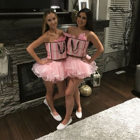 Pink Halloween Costumes, Buty Jordan, Carnaval Outfit, Halloween Duos, Cute Group Halloween Costumes, Matching Halloween Costumes, Hot Halloween Outfits, Pretty Halloween Costumes, Duo Halloween Costumes