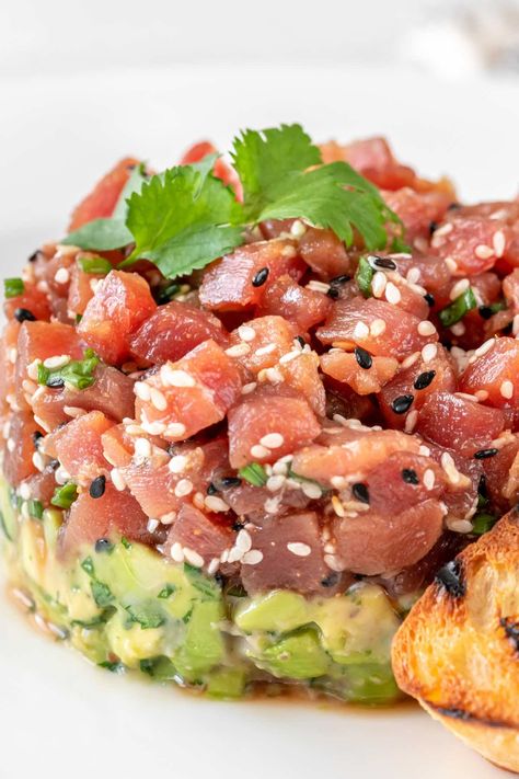 Raw Tuna Recipe, Tartar Recipe, Tuna Tartare Recipe, Spectacled Owl, Tartare Recipe, How To Make Tuna, Tuna Ceviche, Tuna Tartar, Raw Tuna