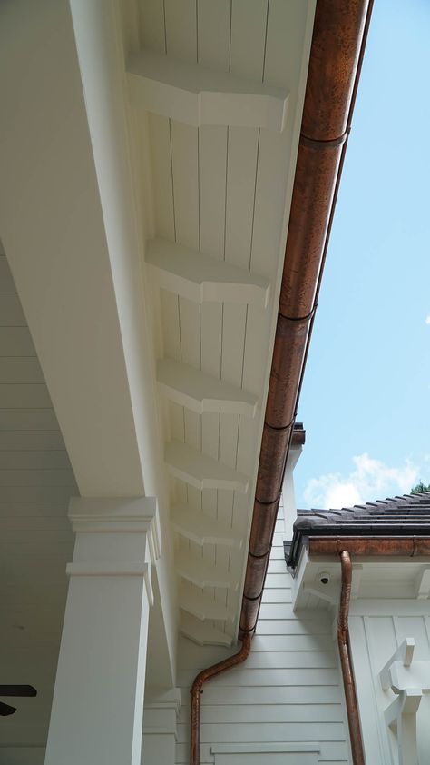 Soffit Ceiling, Soffit Ideas, Exterior Facade, Exposed Rafters, Timber Frame Construction, Timber Construction, House Siding, Roof Detail, Rafter Tails