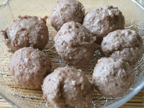 Chinese Meatballs, Baso Aci, Chinese Beef, Taste Of Home Recipes, Boiled Food, Beef Meatballs, Bouncy Balls, Chinese Recipes, Chinese Dishes