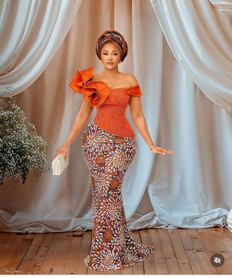 Nigerian Asoebi, Model Gown, African Wears, Aso Ebi Lace Styles, Nigerian Dress, Nigerian Lace Styles Dress, Nigerian Lace Styles, Ankara Dress Styles, Lace Gown Styles