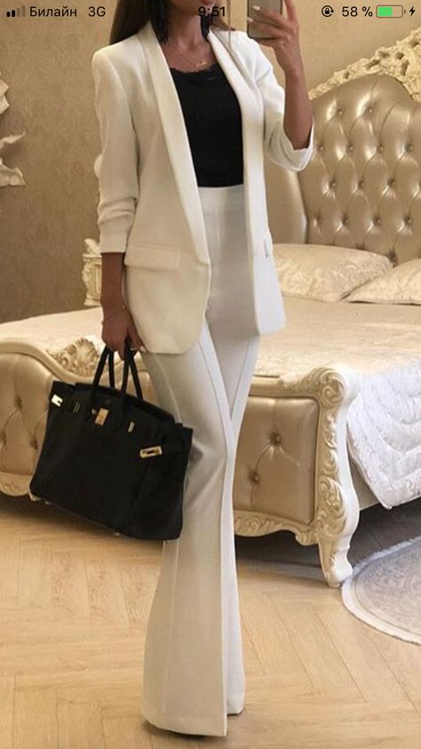 Lawyer Outfits, Woman Suit, Business Outfits Women, White Suit, Stylish Work Attire, Business Casual Outfits For Work, Woman Suit Fashion, Work Fits, Classy Work Outfits