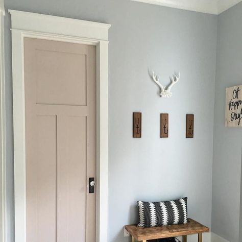 Mineral Deposit SW 7652 - Neutral Paint Color - Sherwin-Williams Bedroom Paint Ideas Sherwin Williams, Indoor Paint Colors, Light Blue Paint Colors, Bedroom Paint Ideas, Trim Paint Color, Sherwin Williams White, Murs Roses, Light Blue Paints, Blue Gray Paint