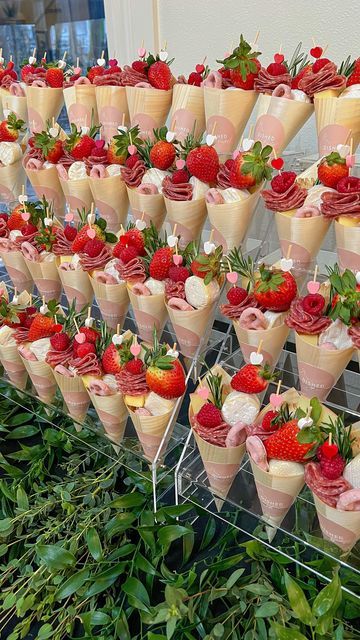 Cone Charcuterie Cups, Waffle Cone Charcuterie Cups, Dessert Cones Ideas, Chacutery Cones Ideas, Charcuterie Cones Display, Charcuterie Cone Display, Charcuterie Cones Diy, Cone Appetizers, Charcuterie Supplies