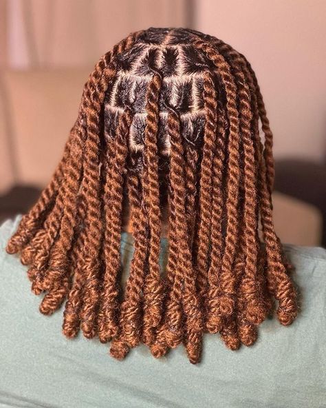 19 Short Invisible Locs Hairstyles: Chic and Trendy Ideas for a Fresh Look Short Invisible Locs, Invisible Locs Hairstyles, Short Marley Twists, Long Twist Braids, Invisible Locs, Marley Twist Hairstyles, Short Hair Twist Styles, Marley Braids, Marley Twist