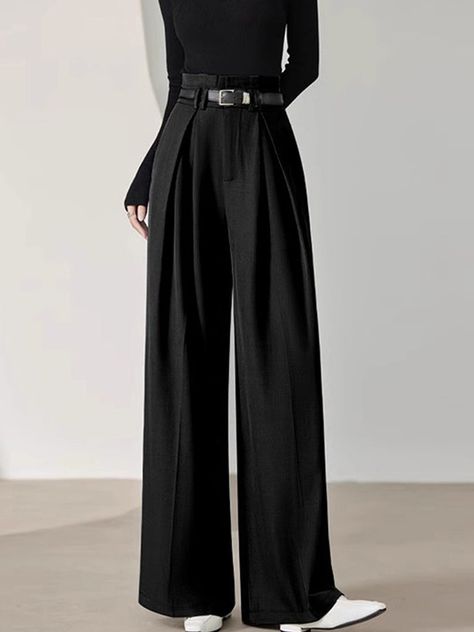 Tall Womens Dress Pants, All Black Pant Suit Women, Womens Black Work Outfits, Black Pants Women Classy, Masc Black Outfits, Bold Chic Fashion, Womens Gothic Fashion, Wide Legs Black Pants Outfit, Chic Punk Style