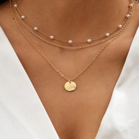 Trending Necklaces, Coin Pendant Necklace, Chain Fashion, Pearl Choker Necklace, Trendy Necklaces, Layered Jewelry, Chain Choker Necklace, Women's Jewelry And Accessories, Pearl Pendant Necklace