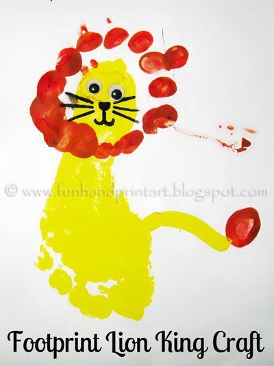 footprint craft "I'm not lion...I love you!" Lion King Crafts, Lion Craft, Footprint Craft, Sikat Gigi, Footprint Crafts, Footprint Art, Handprint Crafts, Daycare Crafts, Jungle Party