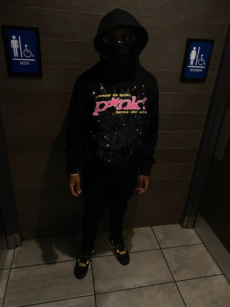 Sp5der Hoodie Outfit, Sp5der Hoodies, Sp5der Hoodie, Rapper Outfits, Dope Outfits For Guys, Hoodie Outfit, Tech Fleece, Profile Pics, Cute Everyday Outfits