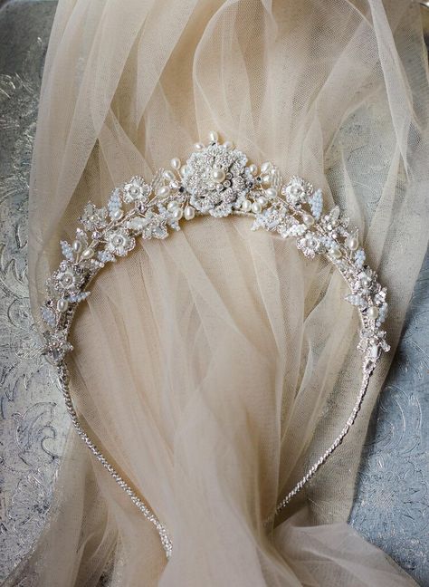 Floral Wedding Crown, Lace Crowns, Vermont Usa, Embroidery Fashion Detail, Bride Crown, Bridal Accessories Jewelry, Hair Adornments, Bride Accessories, Handmade Lace