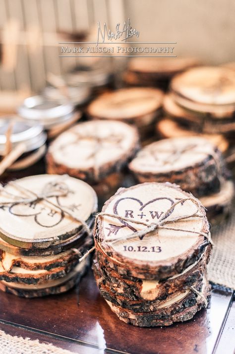 Wooden Wedding Coasters Favors, Wood Coaster Wedding Favors Diy, Wedding Favors Rustic Theme, Wood Slice Magnets Wedding Favors, Wood Coaster Wedding Favor, Wooden Wedding Favors For Guests, Wooden Theme Wedding, Wooden Wedding Coasters, Wood Burning Wedding Ideas