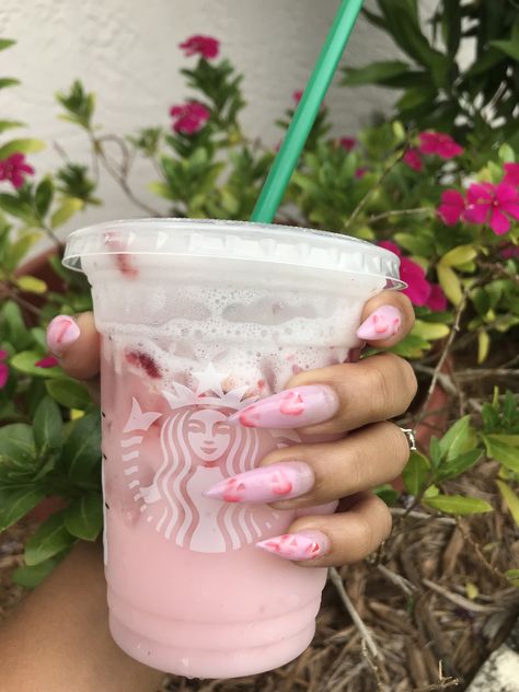 #pinkdrink #pinkdrinknails #strawberry #strawberries #strawberryshortcake #strawberrynails #nails #nailsofinstagram #nailsdesign #nailart Milky Strawberry Nails, Straw Berry Nails, Strawberry Milk Nails, Strawberry Shortcake Nails, Milk Nails, Pink Nail Design, Berry Nails, Nail Art Designs For Beginners, Nail 2023