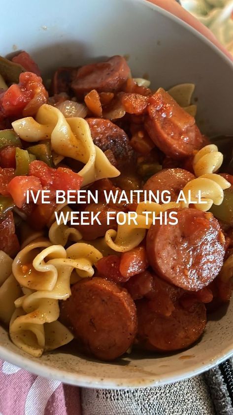 Mommy Needs A Recipe!! | Sausage and noodles | Facebook Noodles With Butter, Kielbasa Sausage, Diced Tomatoes, Green Pepper, Kielbasa, Egg Noodles, Chopped Onions, Diced Tomato, Stuffed Green Peppers