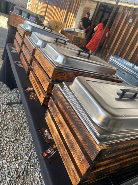 Chafers Display, Hot Food Table Display, Diy Food Warmer Buffet, Buffet Set Up Ideas Display Catering, Diy Chafing Dish Display Ideas, Chaffing Dish Display Diy, Diy Chafing Dish, Chaffing Dishes Buffet Food Stations, Bbq Catering Display