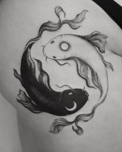 Zwilling Tattoo, Pisces Tattoo Designs, Pisces Tattoo, Yin Yang Tattoos, Pisces Tattoos, Koi Tattoo, Inspiration Tattoos, Koi Fish Tattoo, Fish Tattoo