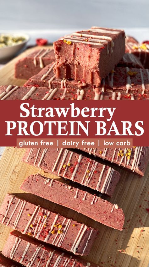 These healthy strawberry protein bars are made with almond butter, protein powder and freeze dried strawberries. They're great for a low carb dessert or snack. This protein bar recipe is gluten free, dairy free, paleo friendly and low carb. Protein Bars Low Carb, Protein Bar Recipe Healthy, Protein Bar Recipe, Protein Powder Cookies, Gluten Free Protein Bars, Strawberry Gluten Free, Low Carb Protein Bars, Healthy Protein Bars, Energy Bars Recipe