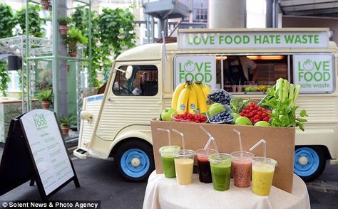 Food truck hands out free smoothies made from leftovers #dailymail Healthy Food Truck, Breakfast Party Menu, Breakfast Food Truck, Juice Bar Design, Food Truck Menu, Smoothie Shop, Coffee Shop Menu, Food Van, Smoothie Bar