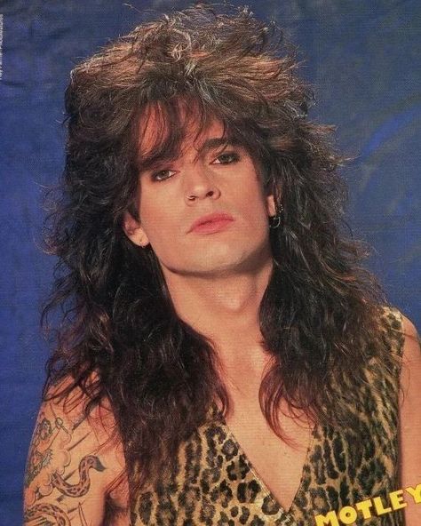 photo of tommy lee, drummer for motley crue from the 80s, glam rock, hairbands, & old school metal #tommylee #motleycrue #glamrock #glammetal #80saesthetic #vintagephotos #photography #rockstars 80s Rock Hairstyles, Glam Rock Hairstyles, 80s Hairstyles Men, Metal Hairstyles, Glam Rock Hair, 80s Rock Hair, Tommy Lee Motley Crue, 80s Glam Rock, Rock Hair