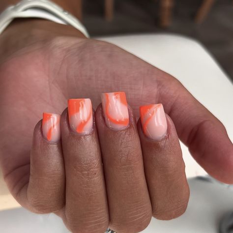 Pretty orange 🤭 Square Nail Designs Trending Now, Cute Orange Nails, Nail Designs Trending Now, Orange Tips, Orange Nail Designs, Square Nail, Pretty Orange, Square Nail Designs, Orange Nails