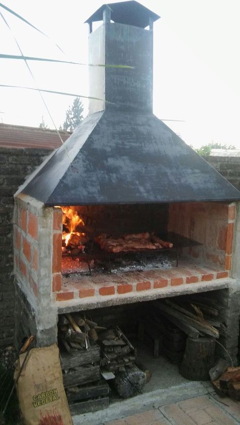 Pizza Oven Outdoor Diy, Pizza Oven Outdoor Kitchen, Brick Bbq, Diy Outdoor Fireplace, Outdoor Cooking Spaces, Outdoor Grill Station, Barbecue Design, Outdoor Barbeque, Outdoor Fireplace Designs