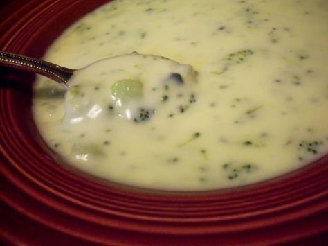 Homemade Cream of Broccoli Soup from Food.com:   								You can have this to the table in under 30 minutes. Although it is easy and quick to prepare, you really have to be at the stove for the whole 30 minutes.  It has great flavor on its own, but feel free to add some cheddar cheese or crumbled bacon to the top. Homemade Cream Of Broccoli Soup Recipe, Broccoli Potato Soup, Cream Of Broccoli, Cream Of Broccoli Soup, Broccoli Soup Recipes, Creamy Broccoli, Recipes Soup, Broccoli Soup, Broccoli Cheese Soup