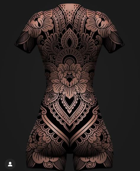 Full Body Pattern Tattoo, Full Body Tattoo Women Japanese Style, Blackwork Back Tattoo Women, Japanese Body Suit Tattoo Woman, Symmetrical Spine Tattoo, Back Tattoo Women Full Art Designs, Tattoo Big Woman, Lady Body Tattoo, Fullback Tattoo Design For Men