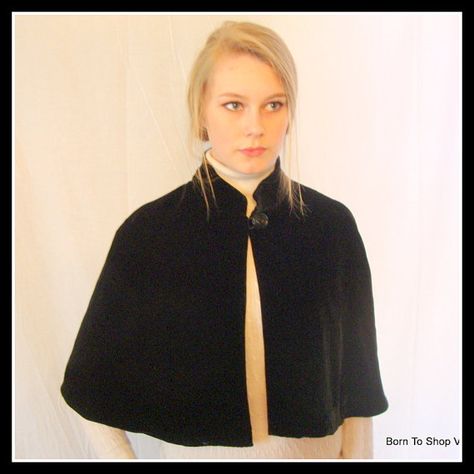 vintage velvet cape / capelet / short cape 1990s Victorian Office Wear Women Work Outfits, Refashioned Clothing, Sca Garb, Steampunk Goth, Ankara Tops, Velvet Cape, Vintage Cape, Office Wear Women, African Fashion Modern