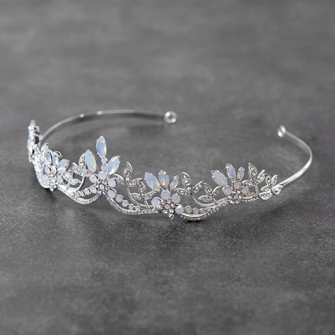 Wedding Tiara Silver, Silver Tiara Aesthetic, Quince Tiaras Silver, Crown For Wedding Brides, Opal Tiara, Tiara Aesthetic, Simple Tiara, Cute Tiara, Small Tiara